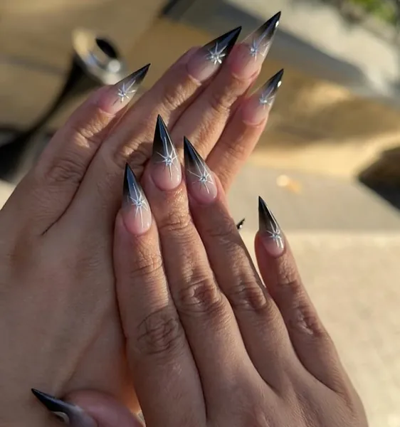 Nagelset von Beautiful Mind