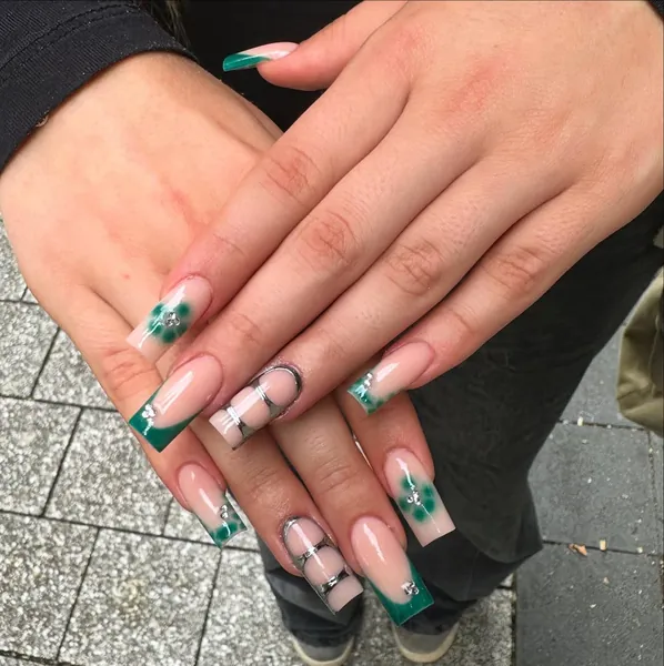 Nagelset von Beautiful Mind